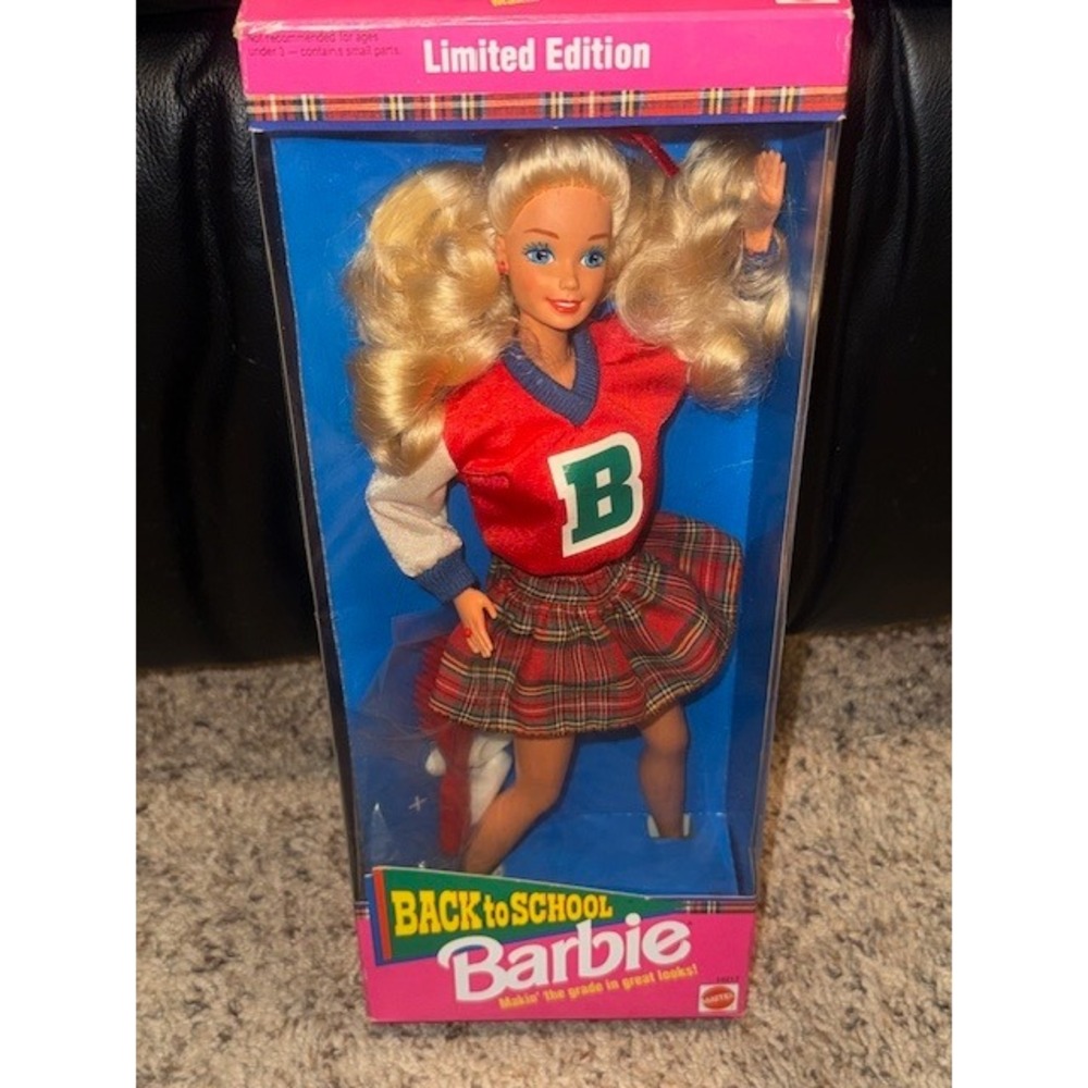 Limited Edition Back to School Barbie Doll‎ Mattel 1990s NRFB